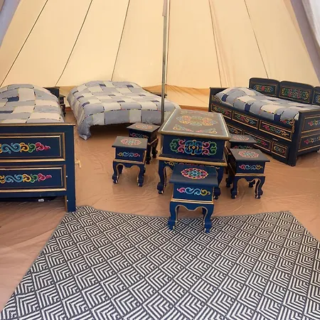 Πανσιόν Tipi Du Pied De Loup